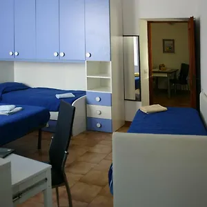 casa-il-gabbiano.hotelitalianriviera.com/